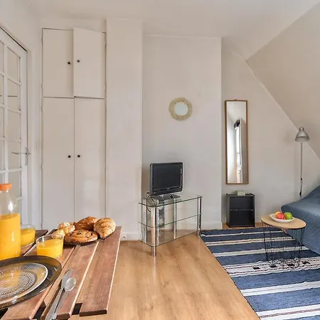 New Parisian With View In The 11th *