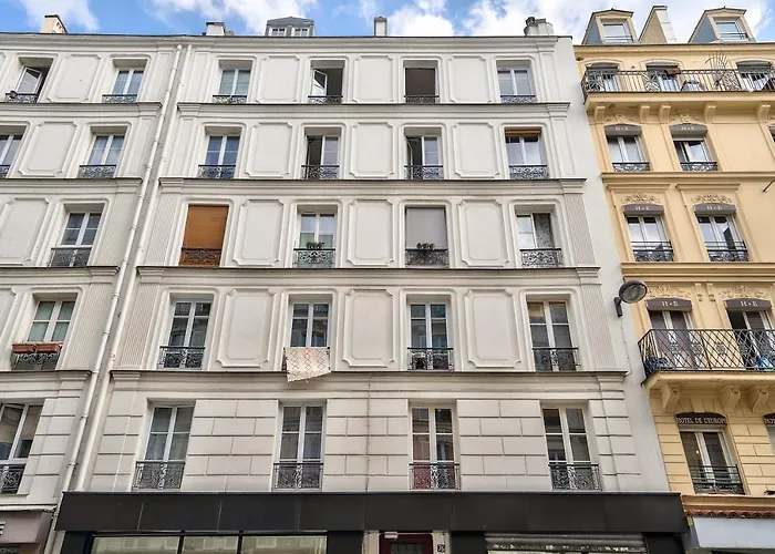 Apartment New Parisian With View In The 11th