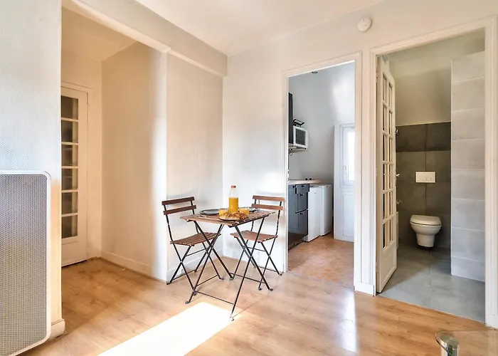 New Parisian With View In The 11th Apartment *